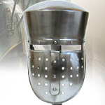 Crusader helmet NW80685